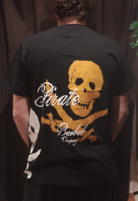 Camiseta negra manga corta algodón GOTS - PIRATES