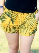Pantalones cortos playeros de piernas amplias en algodón ecológico con diseño de palmera - Amarillo 